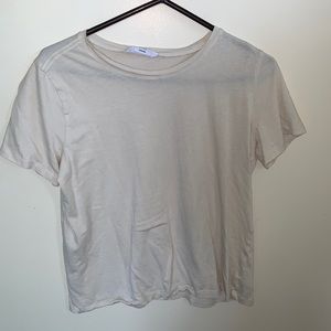 Cropped style t shirt